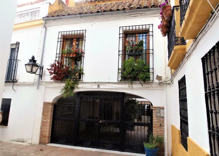 La Retama Del Alcazar